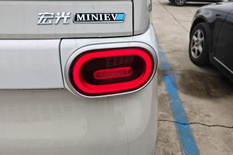 Used Wuling Hongguang MINIEV 2024 3rd Generation 215km Youth Edition
