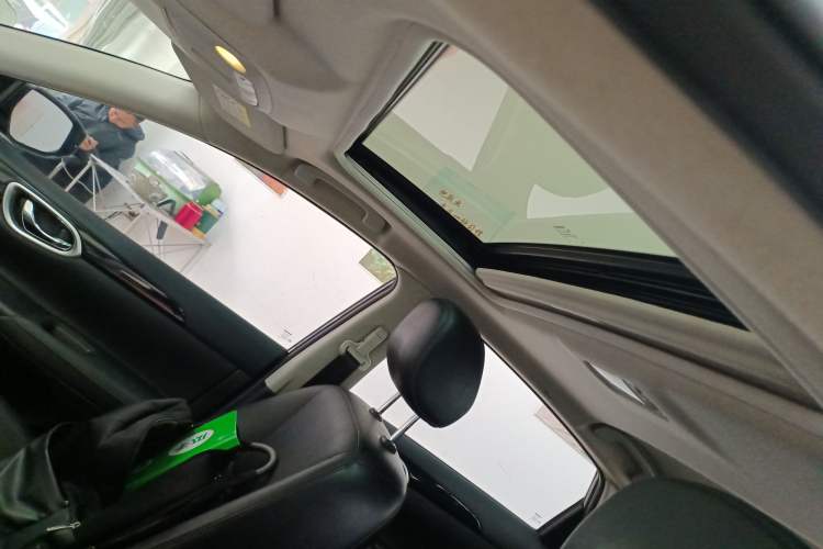 Used Nissan Sylphy 2019 1.6XV CVT Smart Connect Luxury Edition China VI Standard
