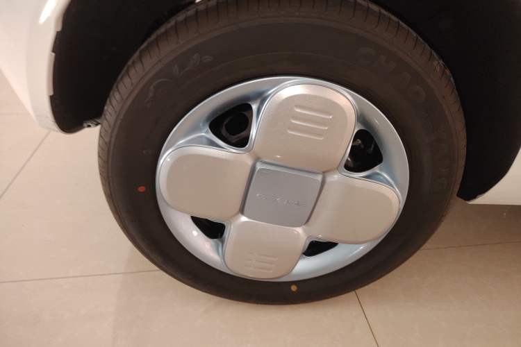 Used Geely Galaxy Panda 2024 Panda Mini 200km Endurance Bear Right Rear Wheel Hub