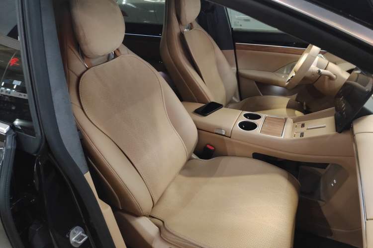 Used Hima Luxeed R7 2025 Extended-Range 251km Pro