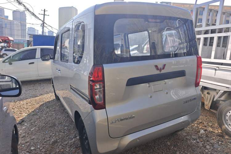 Used Wuling Zhiguang New Energy 2025 Standard Model Rear Left 45 Deg
