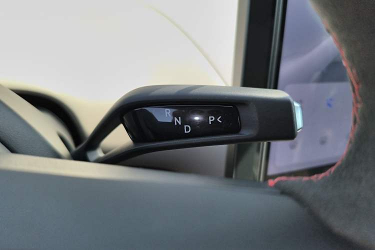 Used Xiaomi Auto YU7 2025 Ultra-Long Range High-Performance All-Wheel-Drive Max Edition
