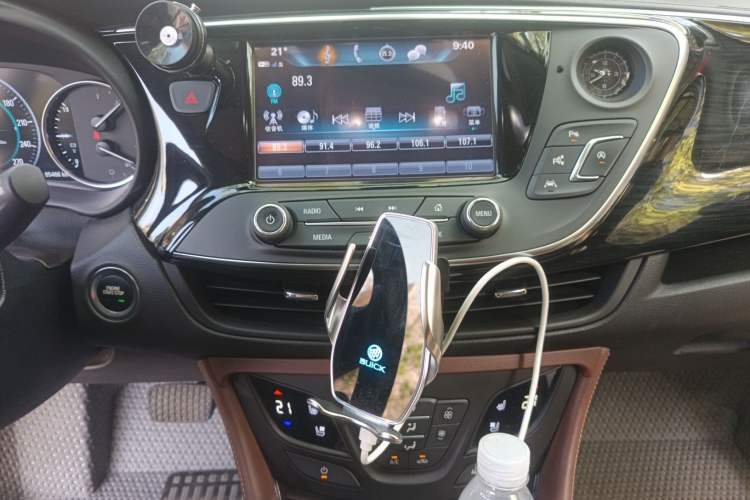 Used Buick Envision 2018 28T All-Wheel-Drive Versatile Sports Flagship Model