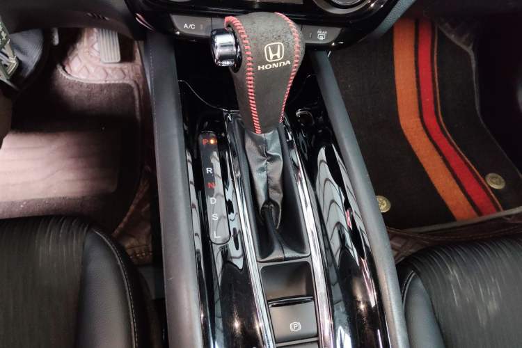 Used Honda Vezel 2020 1.5L CVT Pioneer Edition
