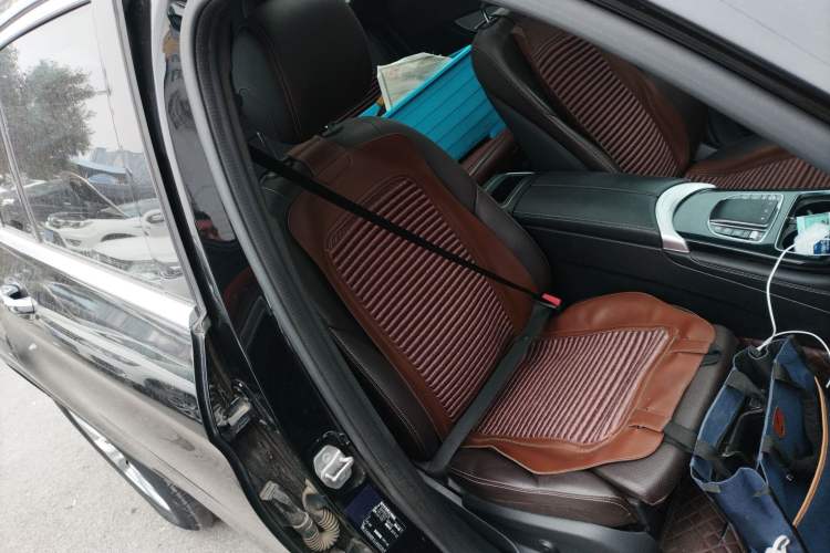 Used Mercedes-Benz GLC 2020 GLC 260 L 4MATIC Dynamic Model