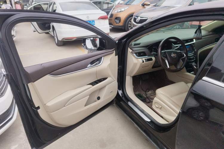 Used Cadillac XTS 2015 28T Comfort Model Driver Seat