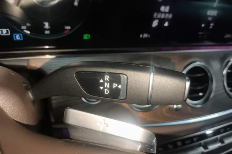 Used Mercedes-Benz E-Class 2023 Updated E 300 L Fashion Edition
