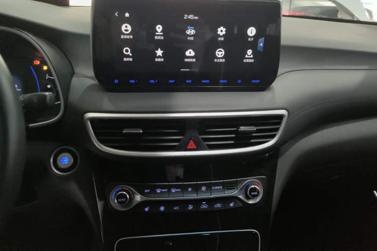 Used Hyundai Tucson 2019 280TGDi Dual-Clutch Two-Wheel Drive Smart Connect Version China V Standard Audio And AC Panel