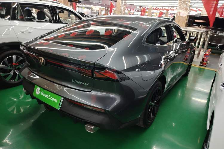 Used CHANGAN UNI-V iDD 2023 ZhiDian iDD 1.5T 113km Smart & Fun Version Rear Right 45 Deg