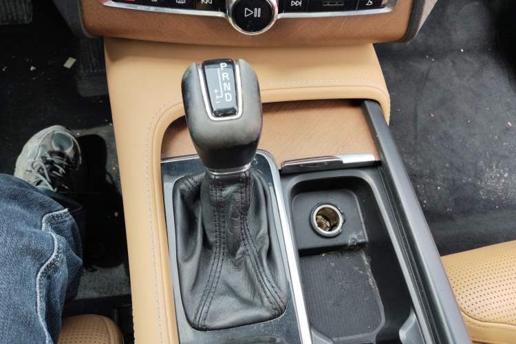 Used Volvo XC90 2015 T6 Zhiya Edition 7-seater Gear Lever