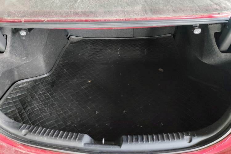 Used Mazda Atenza 2017 2.0L Blue Sky Luxury Edition