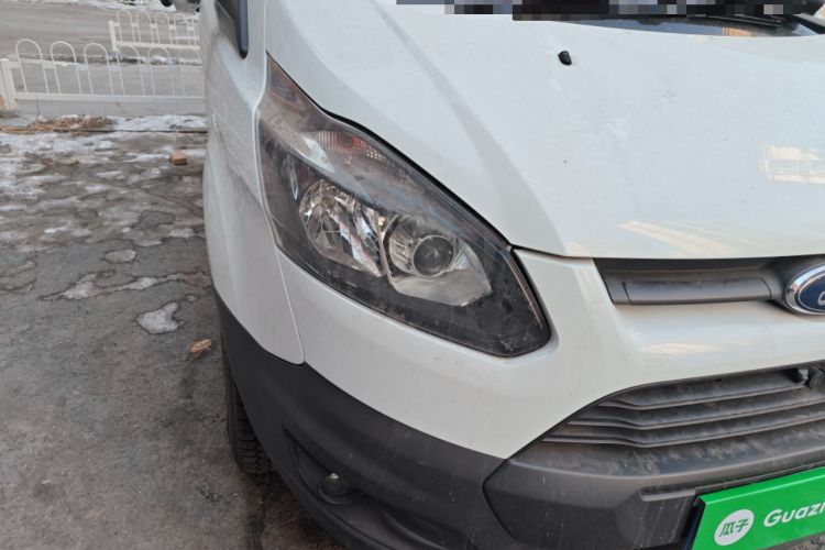 Used Ford Transit 2017 2.0T Gasoline Automatic Multi-Function Commercial Vehicle Short Wheelbase Low Roof China V Standard
