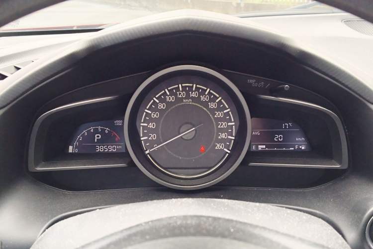 Used Mazda 3 Axela 2017 Sedan 1.5L Automatic Comfort Model Emission Standard China V Instrument Cluster