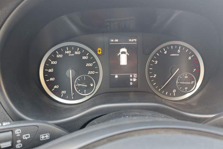 Used Mercedes-Benz Vito 2021 2.0T Elite Version 7 Seats