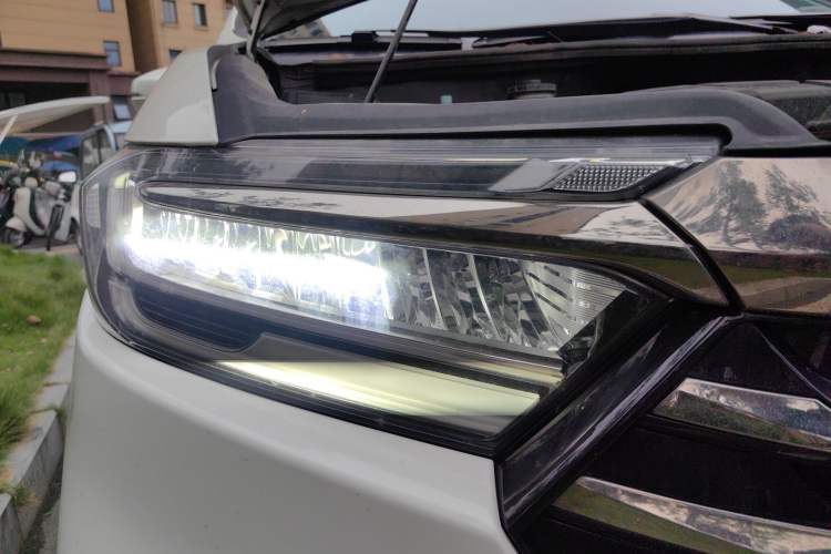 Used Honda Odyssey 2022 2.0L eHEV Sharp Enjoyment Edition Right Front Headlight