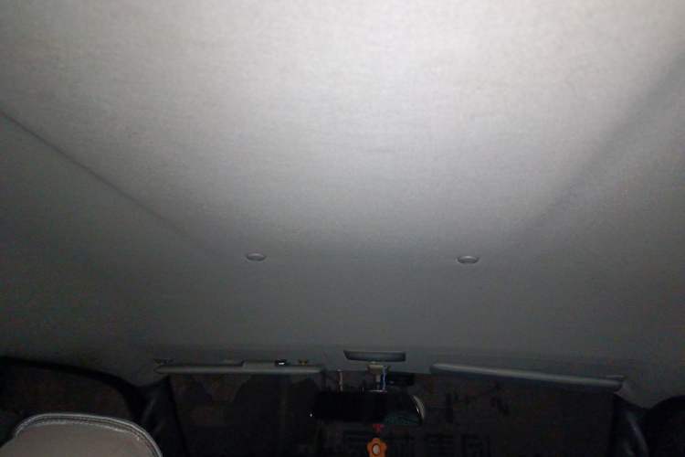 Used FORTHING Lingzhi 2013 M3 1.6L 7-Seater Comfort Model
