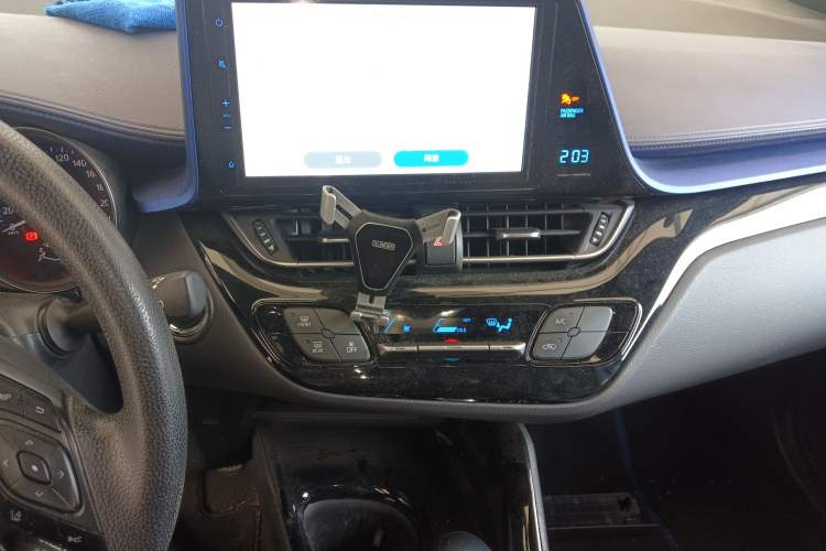 Used Toyota C-HR 2018 2.0L Leading Edition China V-standard Audio And AC Panel