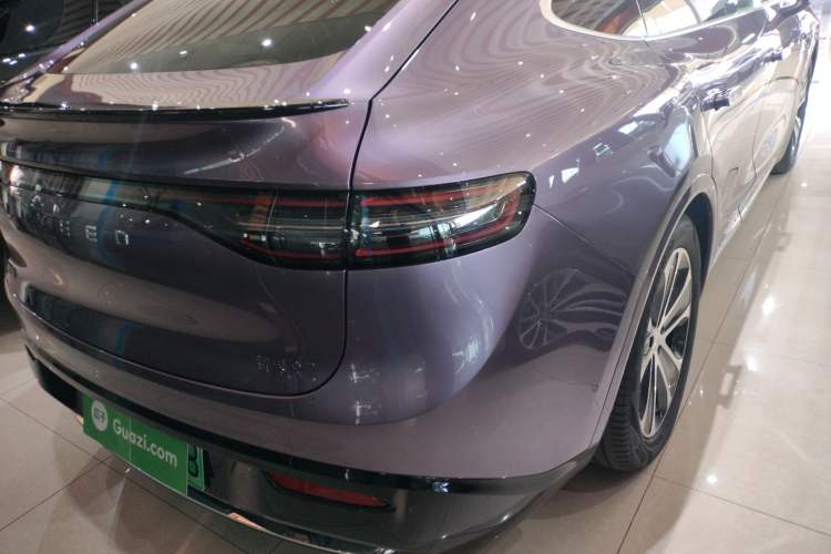 Used Hima Luxeed R7 2024 All-Electric 736 km Ultra