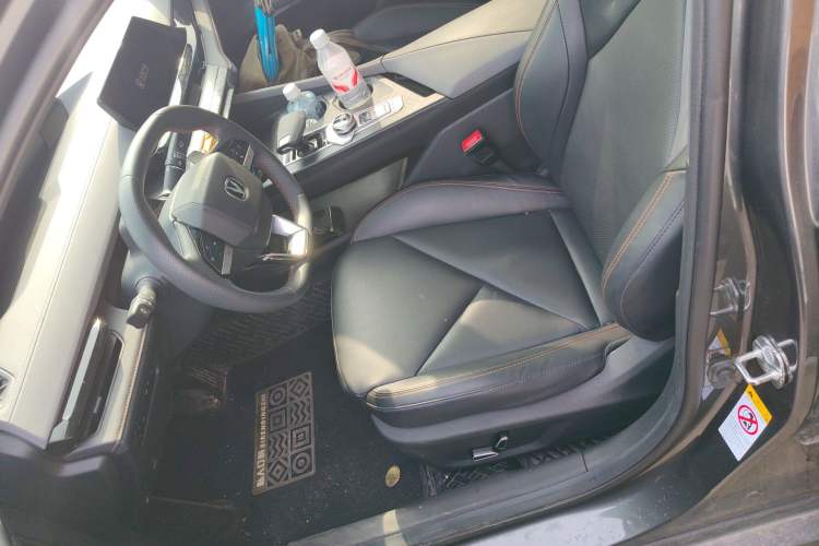 Used CHANGAN UNI-V 2022 1.5T Prestige Version Left Front Seat