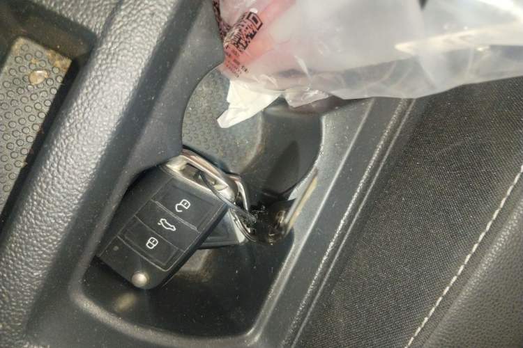 Used Volkswagen T-ROC 2019 280TSI DSG Two-Wheel Drive Comfort Version China VI Standard