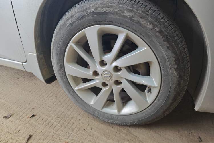 Used Nissan Sylphy 2012 1.6XE CVT Comfort Edition Right Front Wheel Hub