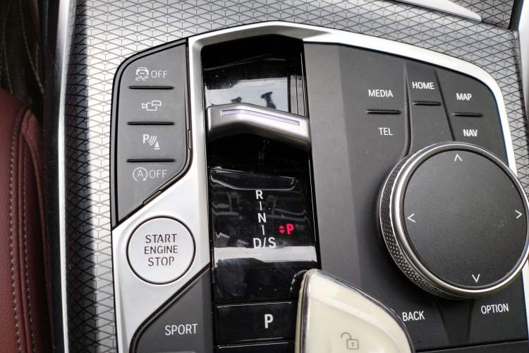 Used BMW 3 Series 2023 325Li M Sport Night Edition Package Gear Lever