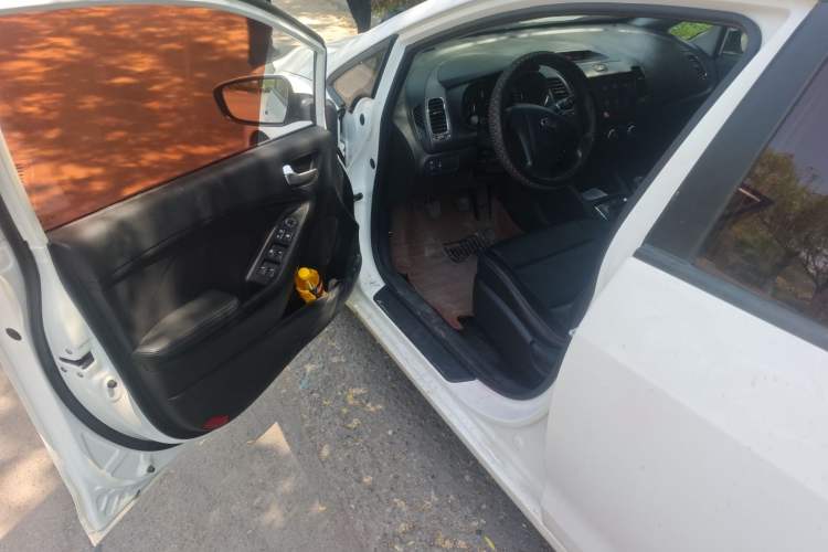 Used Kia K3 2016 1.6L Manual GL