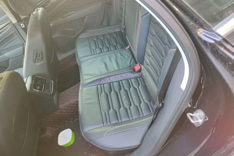 Used Volkswagen Passat 2019 330TSI Elite Edition China VI
