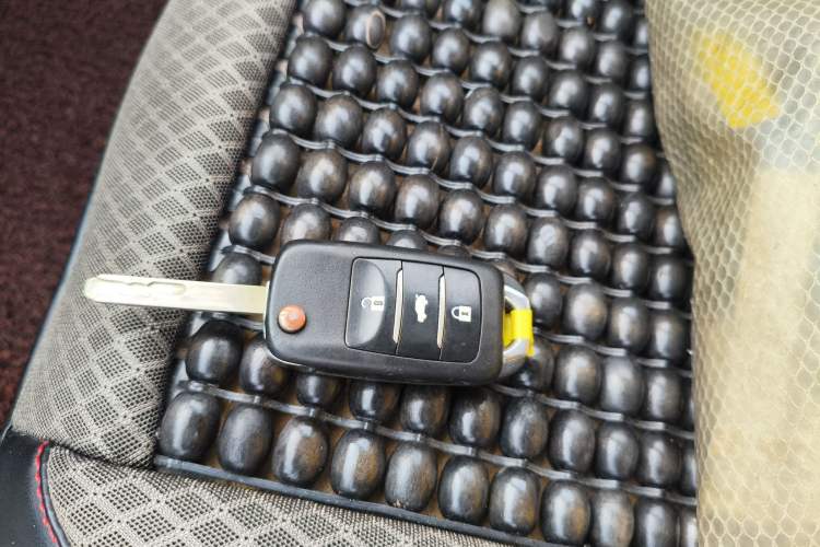 Used CHANGAN Eado 2015 1.6L Manual Luxury Model China V Standard
