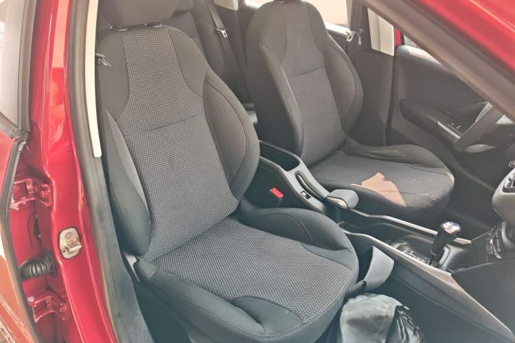 Used Peugeot 2008 2014 1.6L Automatic Fashion Edition