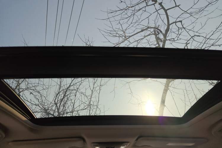 Used Honda Vezel 2016 1.8L CVT Front-Wheel Drive Pioneer Edition