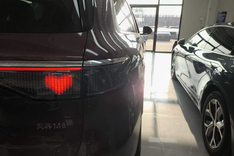 Used Hima AITO M8 2025 Extended-Range Ultra Version 53.4 kWh 5-Seater Edition