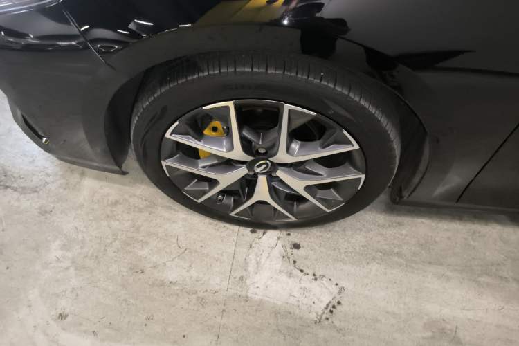 Used GAC Trumpchi EMPOW 2021 270T DCT J15 Version Left Front Wheel Hub