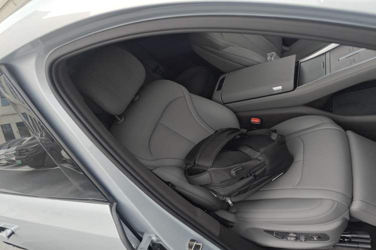 Used Denza N9 2025 Flagship Model