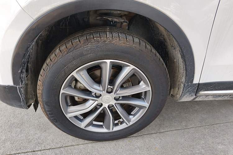 Used Geely Auto Emgrand X7 Sport 2018 1.8TD Automatic Two-Wheel Drive Smart Connect 4G Internet Edition