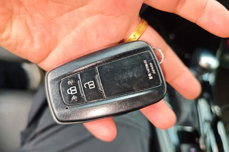 Used Toyota IZOA 2018 2.0L Yichi Version China VI Standard Vehicle Key