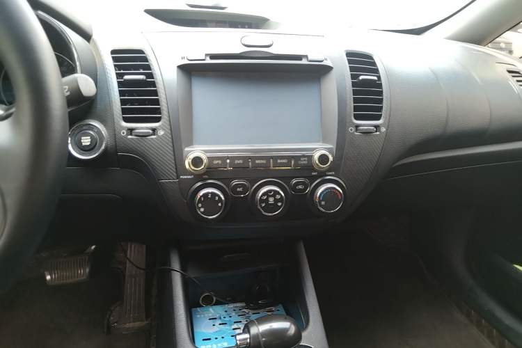 Used Kia K3 2016 1.6L Automatic GLS Audio And AC Panel