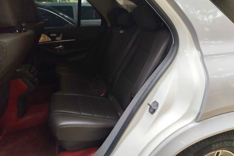 Used Mercedes-Benz GLE 2020 Restyled GLE 350 4MATIC Fashion Edition Left Rear Seat