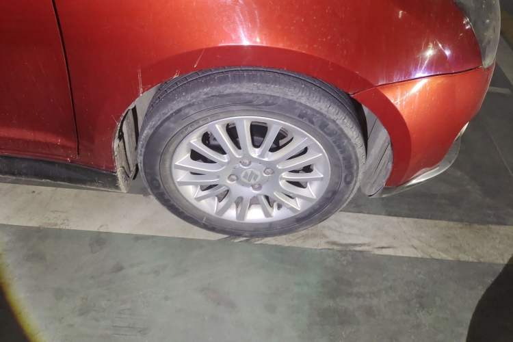 Used Suzuki Swift 2011 1.5L Manual Fashion Edition Right Front Wheel Hub