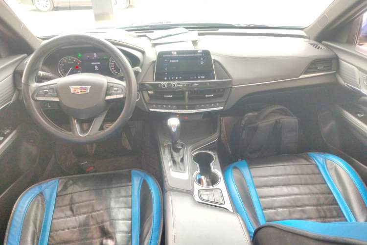 Used Cadillac CT4 2020 28T Fashion Edition Center Console