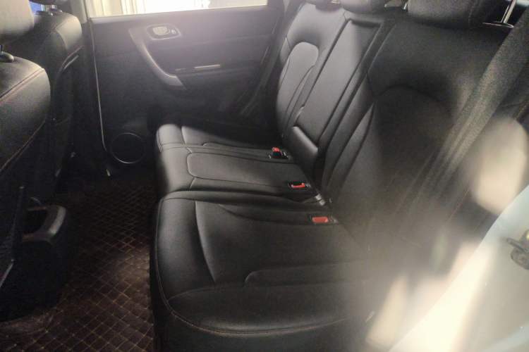 Used Haval H6 2016 Upgraded Model 1.5T Automatic Two-Wheel Drive Elite Version
