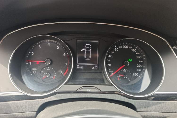 Used Volkswagen Magotan 2019 330TSI DSG Luxury Version China VI Standard Instrument Cluster