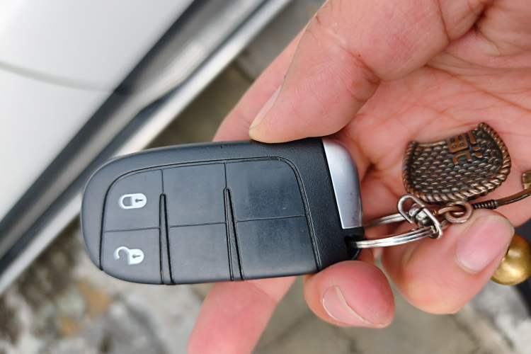 Used Jeep Compass 2017 200T Automatic Family Edition Vehicle Key