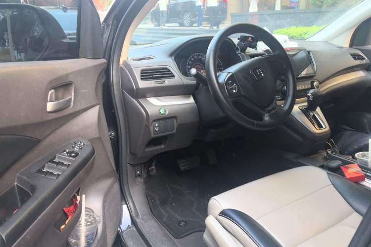 Used Honda CR-V 2012 2.0L two-wheel drive urban version Driver Seat