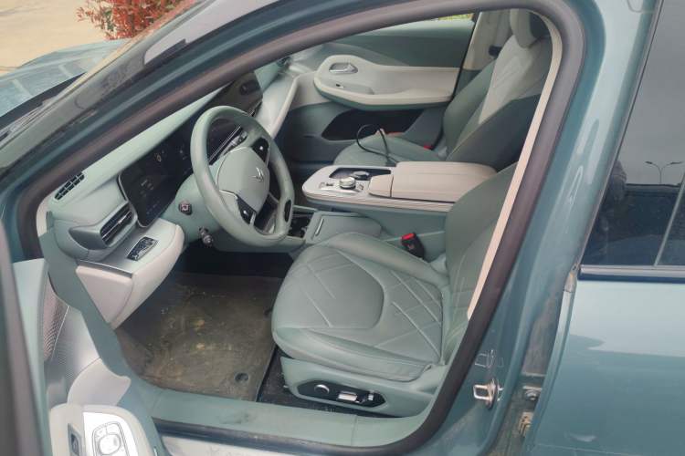 Used ARCFOX Alpha S 2023 735E+ Forest Edition PRO 160kW Left Front Seat