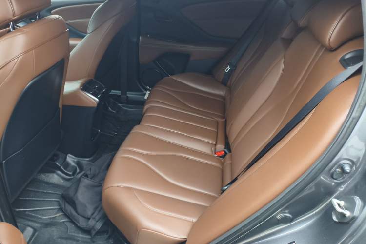 Used Acura CDX 2016 1.5T Two-Wheel Drive Deluxe Edition