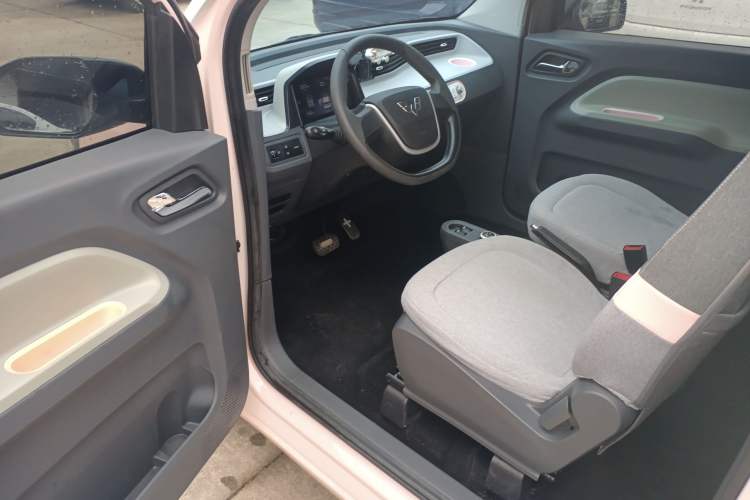 Used Wuling Hongguang MINIEV 2022 Macaron Premium Model – Lithium Iron Phosphate