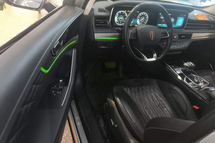 Used Hongqi HS5 2022 Facelifted Version 2.0T Smart Connect Flagship All-Wheel-Drive Edition Driver Seat