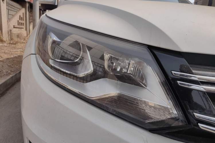 Used Volkswagen Tiguan L 2015 1.8TSI Automatic Two-Wheel Drive Trend Edition
