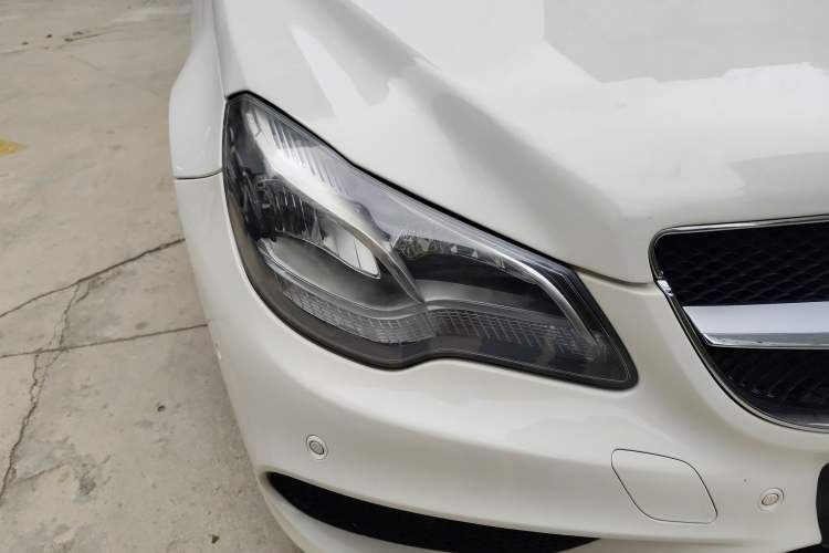 Used Mercedes-Benz E-Class 2012 E 260 CGI Convertible Right Front Headlight